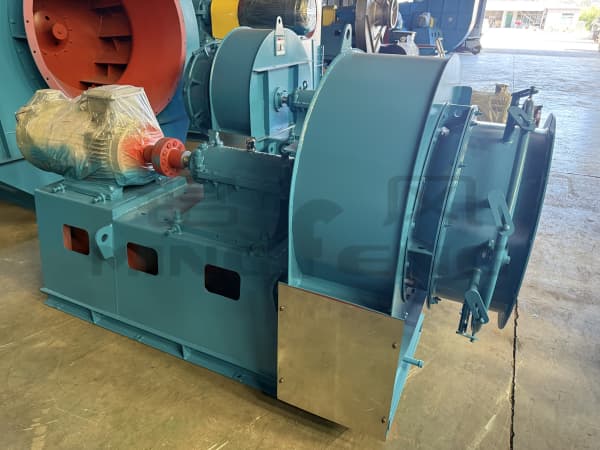 Wear resistant fan